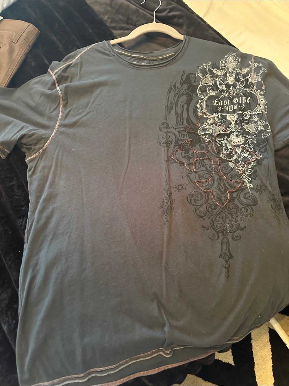 Men’s Tshirt by DKNY jeans